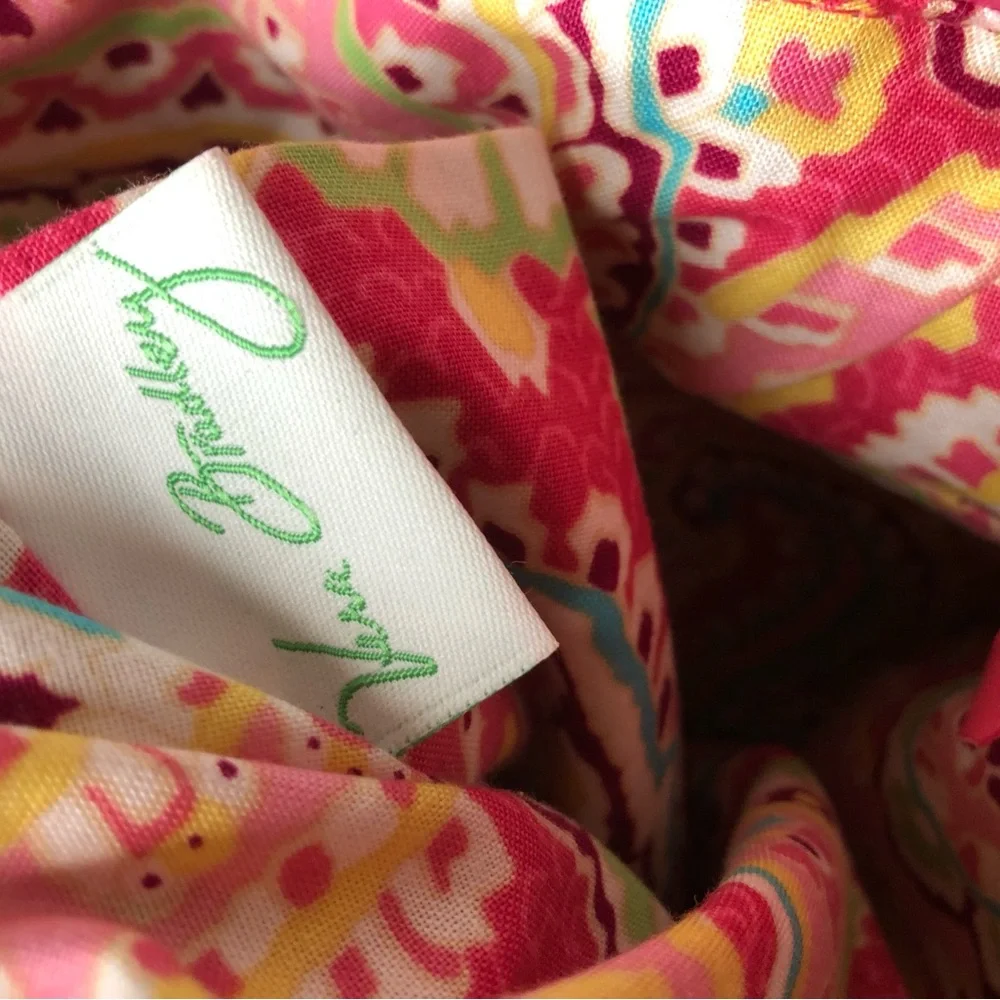 24.Vera Bradley Crossbody Bag